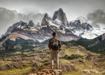 The Art of Traveling Well: Timeless Tour Tips for the Modern Explorer